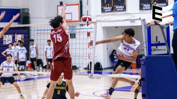 Varsity Boys Volleyball defeats Cupertino High School 3-0